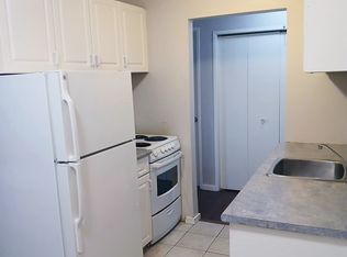915 44th St SE, Calgary, AB T2A 5K7