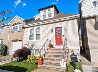 252 Grace Ave, Secaucus, NJ 07094