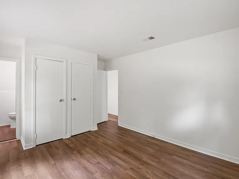 27 Bethune Ct — Photo 17