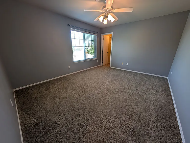 2233 Wallace Loop — Photo 20