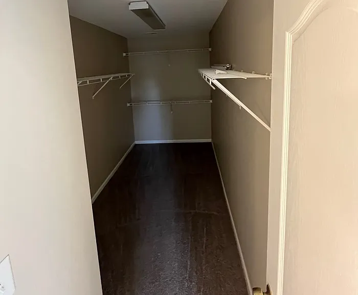 15315 Edgewater Forest Ln — Photo 33