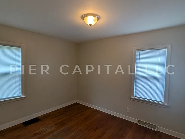 6637 Delaware Ave — Photo 9
