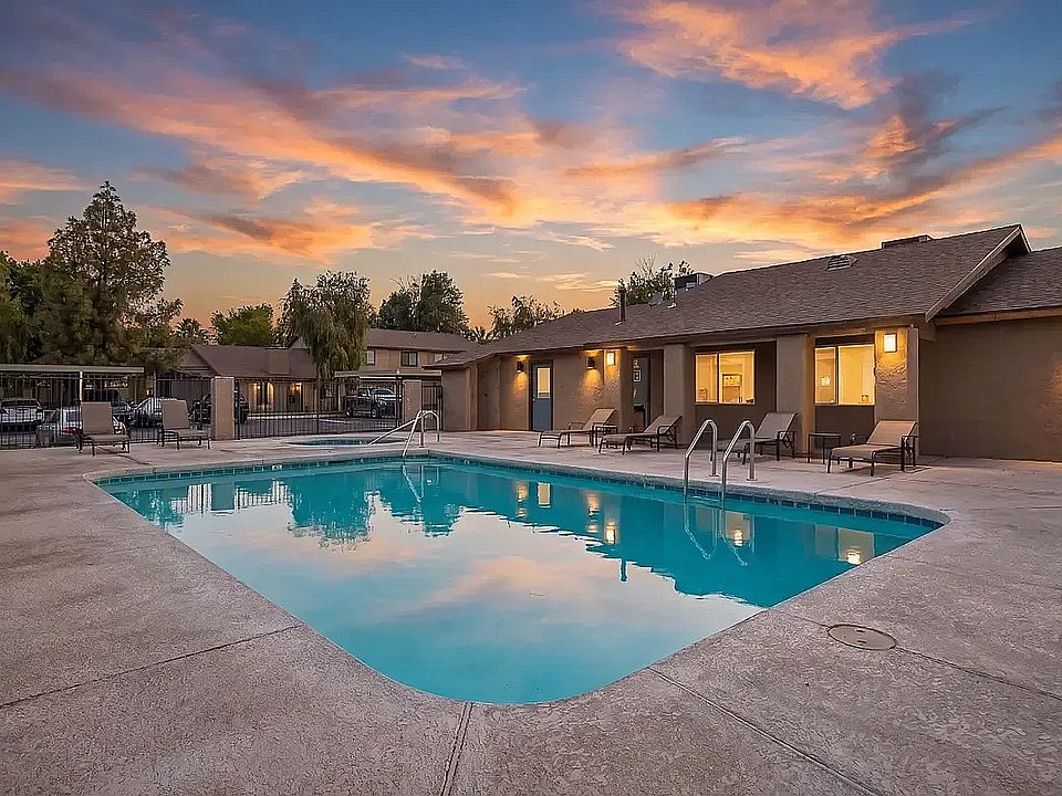 Resort-Style Sundeck and Pool in Yuma, AZ