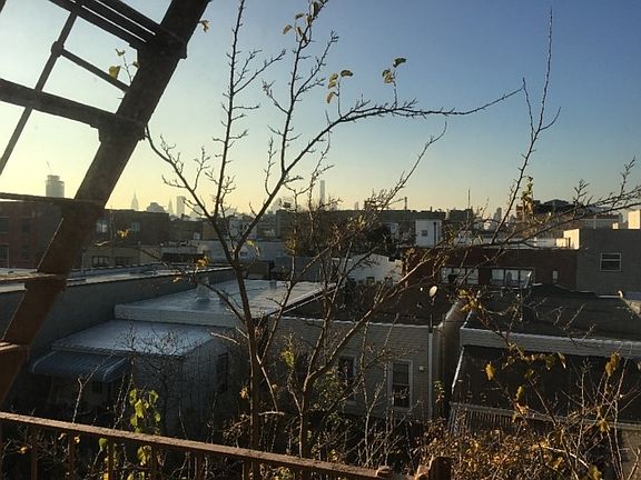 4th image of 3612 38th St APT 2