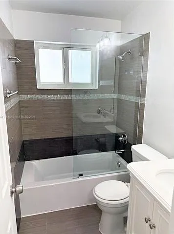 2 bed, 1.0 bath, 874 sqft, $2,900 — Photo 4
