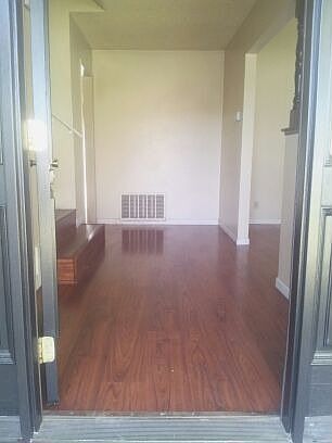 2nd image of 2615 Bunker Hill Dr