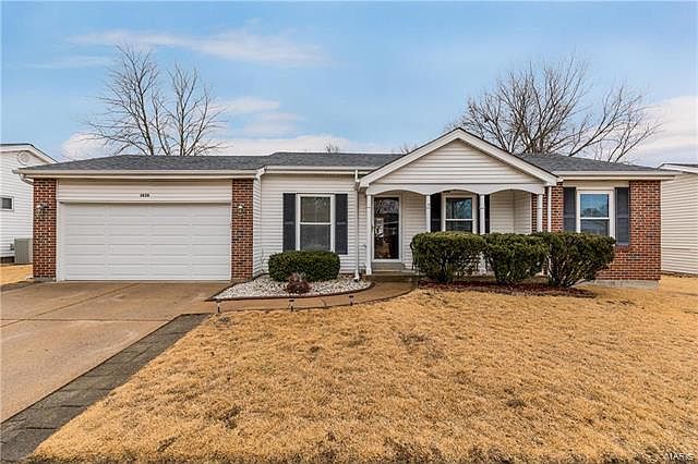1st image of 3826 Del Lago Dr