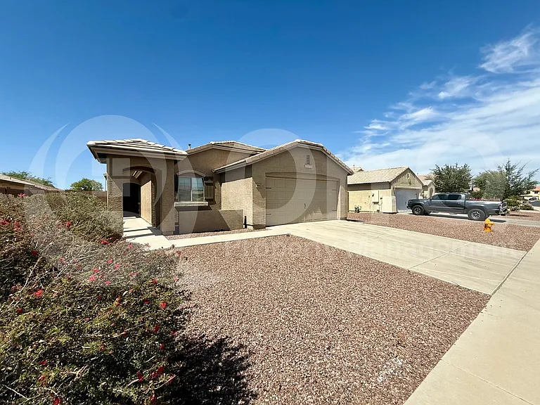 18622 W Vogel Ave — Photo 3