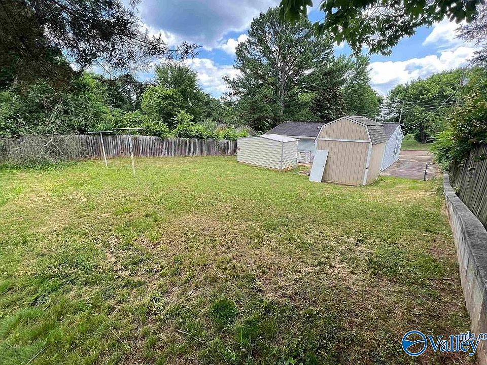 2nd image of 2311 Mount Vernon Rd NW