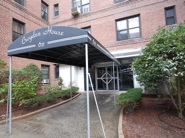 611 W 239th Street #3C, Bronx, NY 10463