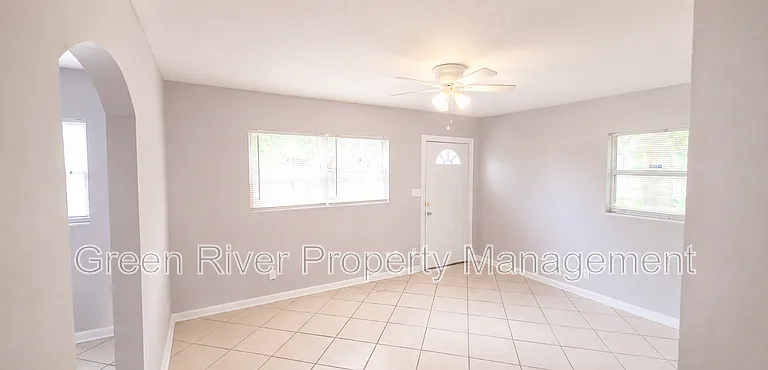 8910 Adams Ave — Photo 2