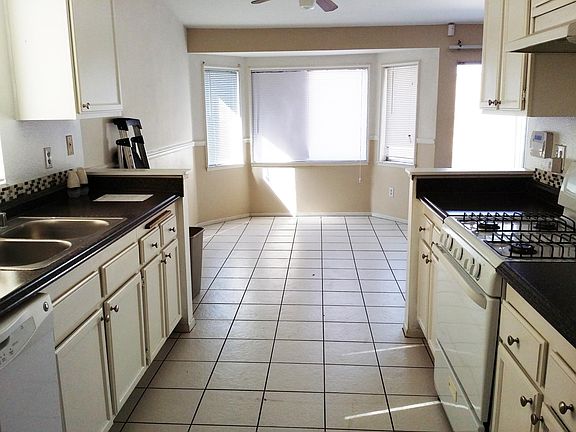 3rd image of 2357 La Salle Ave