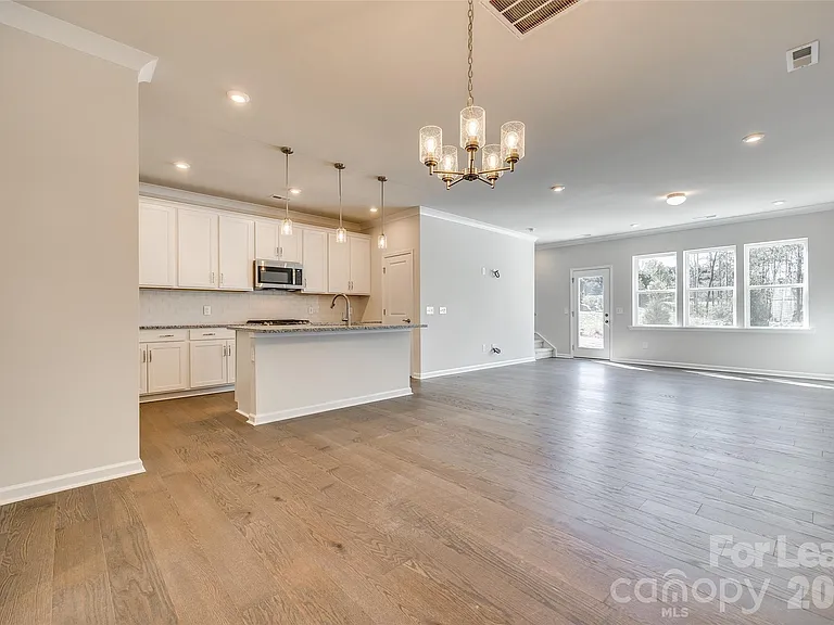 229 Brooks Springs Dr #34 — Photo 6