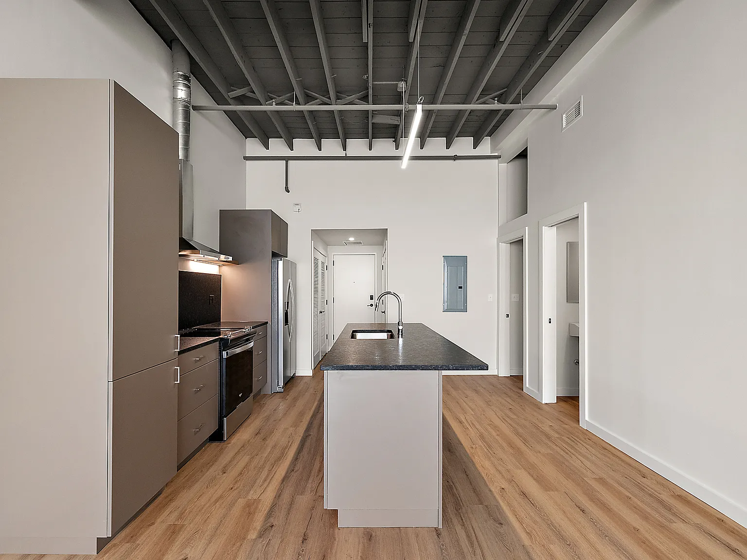 2 bed, 2.5 bath, 973 sqft, $2,650 — Photo 3
