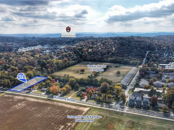1505 W Deane St, Fayetteville, AR 72703