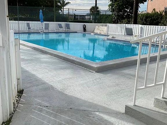 4th image of 1125 Pinellas Bayway S APT 201