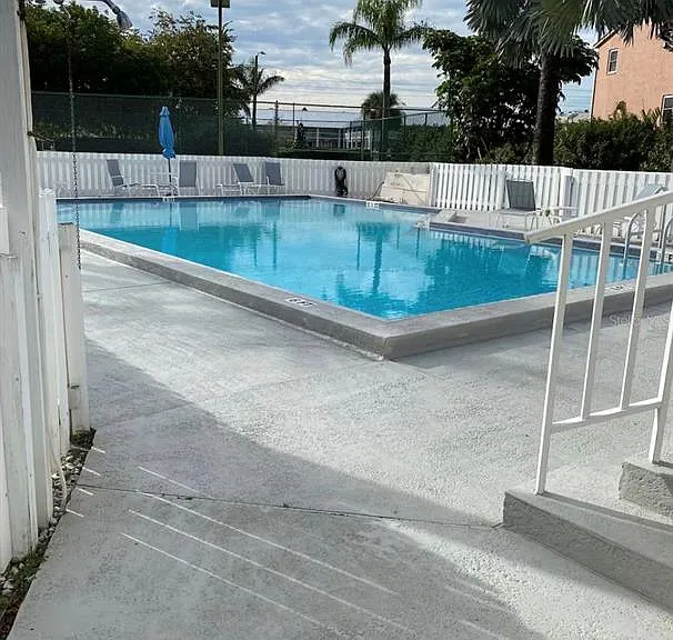 1125 Pinellas Bayway S #201 — Photo 4