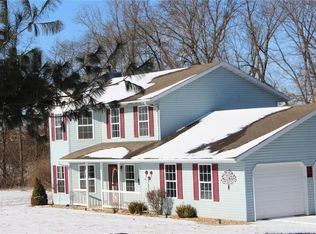 7010 Goldenrod Rd, Hannibal, MO 63401