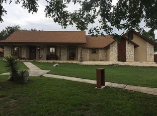 169 Tierra Vista Dr, Kerrville, TX 78028