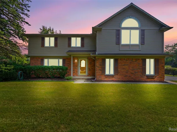 3610 South Blvd, Bloomfield Hills, MI 48304