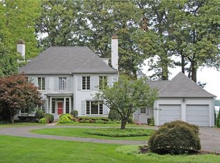 2000 S Shore Dr, Erie, PA 16505