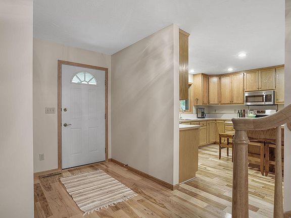 4th image of 8939 90th Court Way