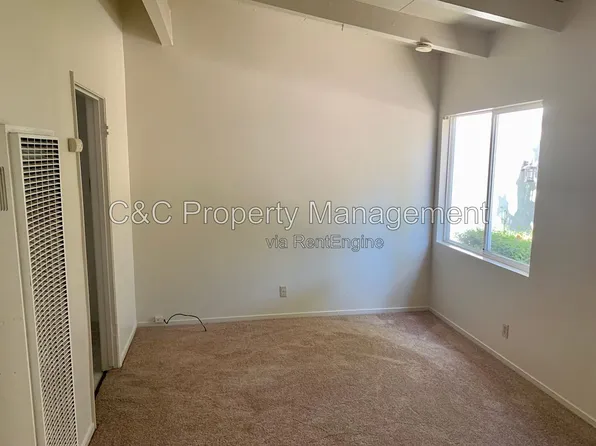 871 Hawthorne St #D, Monterey, CA 93940