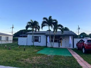 2340 NW 155th St, Miami Gardens, FL 33054