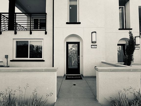2nd image of 4701 Misty Pl