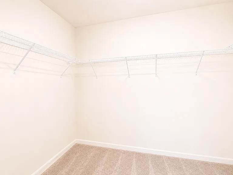 9581 Sandy Bluffs Cir — Photo 16