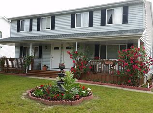 26 Bert Rd, Cheektowaga, NY 14225