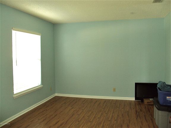 4th image of 2123 Waterfoot Ln