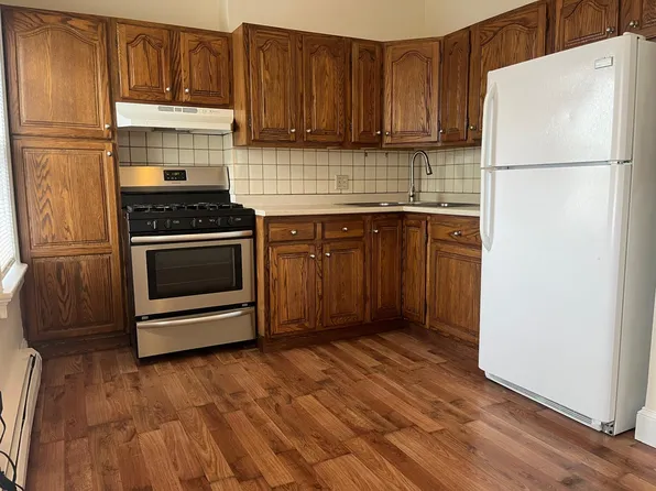 61 Furnace St #1, Providence, RI 02903