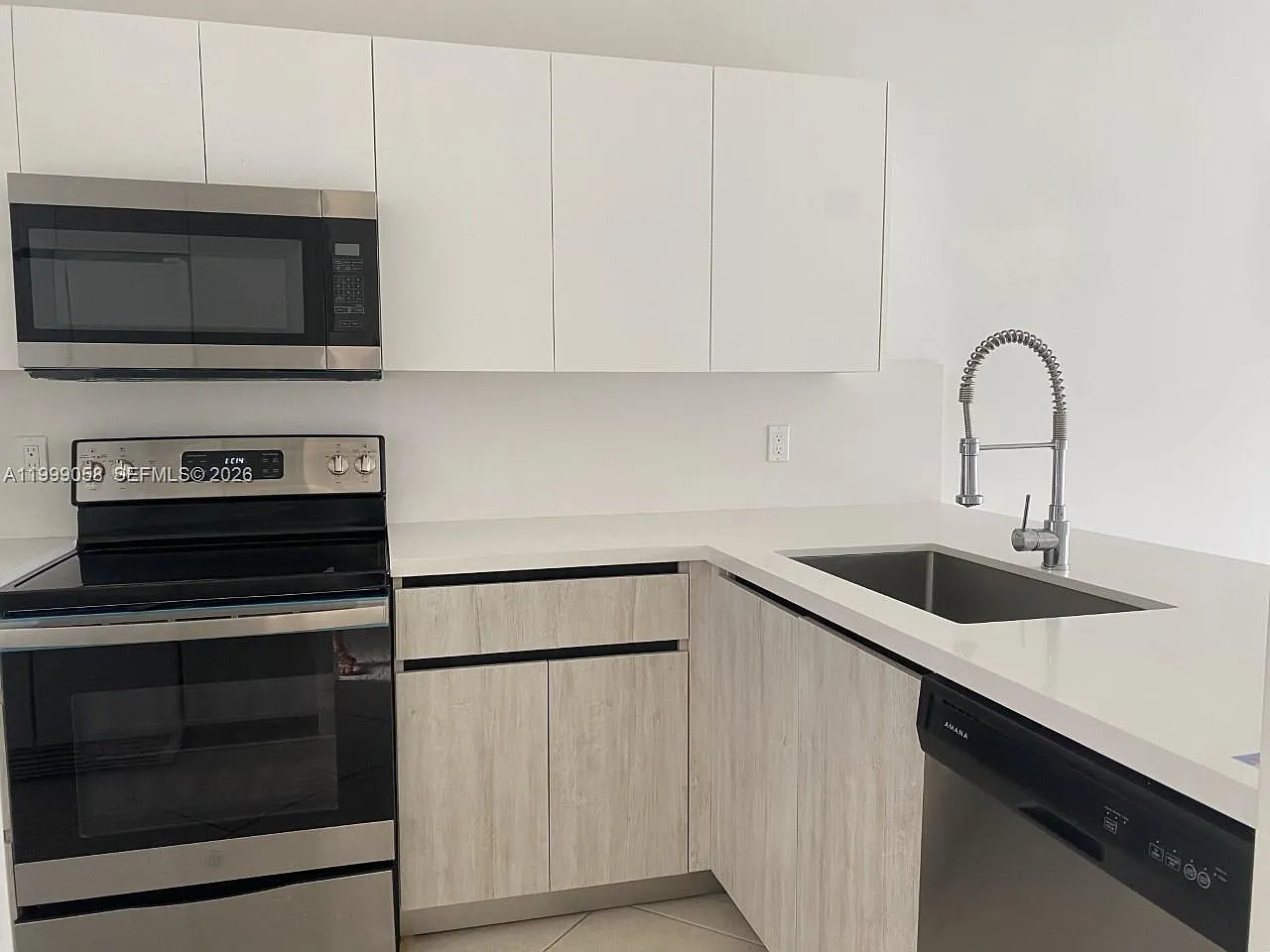 Gulfstream Townhomes Cond — Photo 3