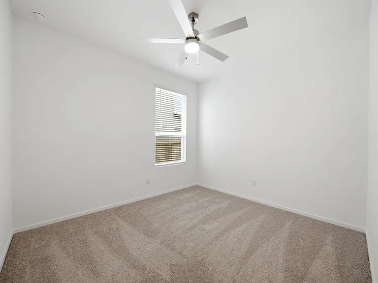 610 Amber Falls Dr — Photo 5