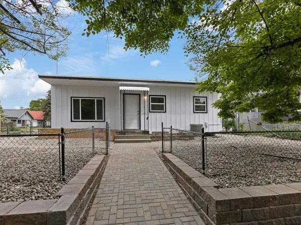 2442 N Madelia St, Spokane, WA 99207