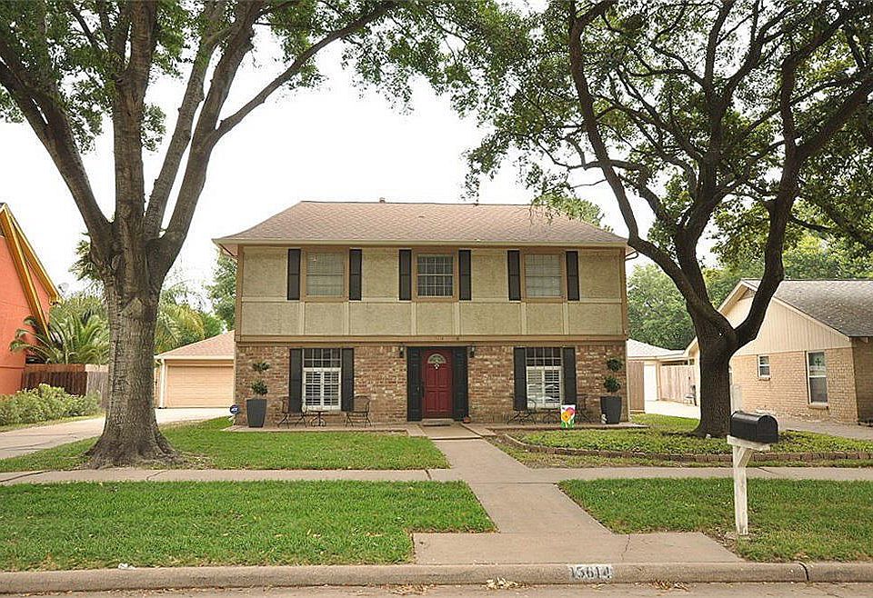 1st image of 15614 Singapore Ln