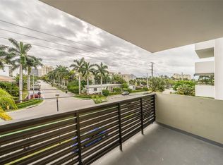 9800 W Bay Harbor Dr APT 308, Bay Harbor Islands, FL 33154