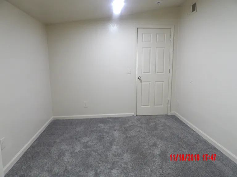 1716 N Jordan Ave — Photo 21