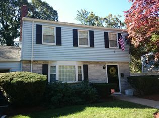 81 Vincent Rd, West Roxbury, MA 02132