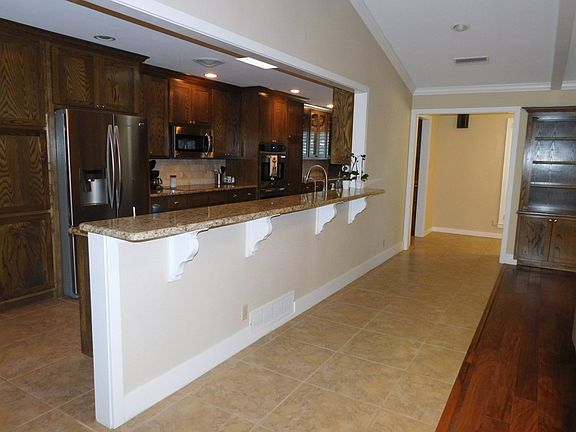 5th image of 2503 Maxwell Dr