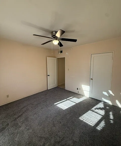 601 N Swan Rd — Photo 13