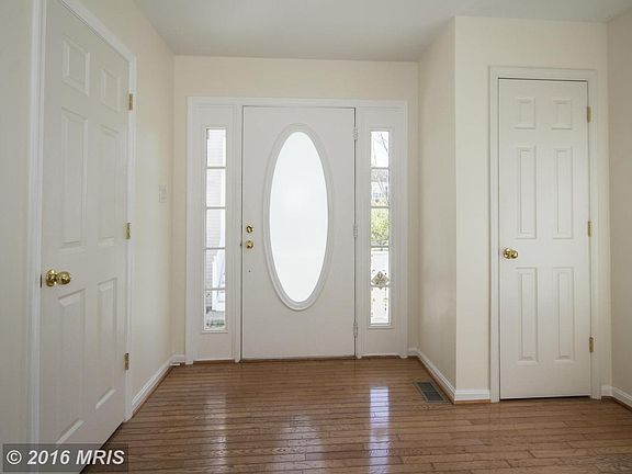 4th image of 5 Victoria Ct #24