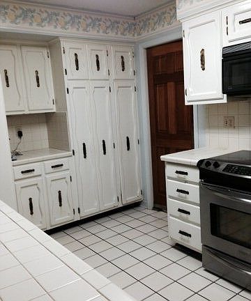 4th image of 1633 Watkins St