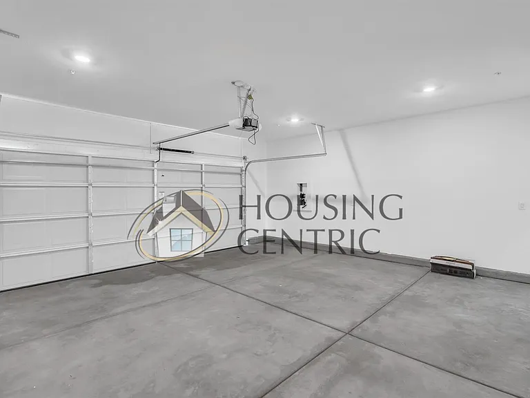 4031 Corralitas Ln — Photo 32