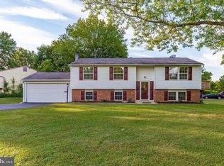 19201 Wootton Ave, Poolesville, MD 20837