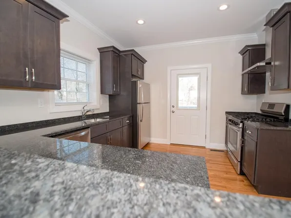 40 Golden Hill St, Milford, CT 06460