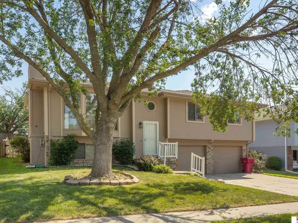 13597 Chandler St, Omaha, NE 68138