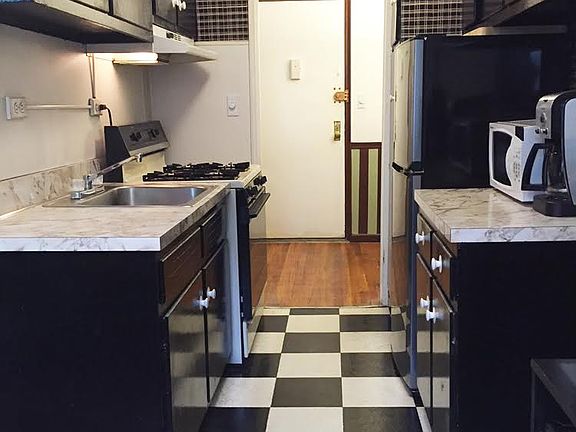 4th image of 7445 Yellowstone Blvd APT 3A