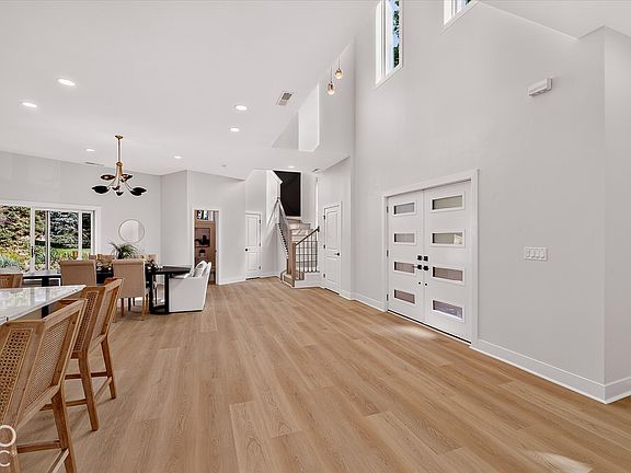 2nd image of 2620 Broadway St